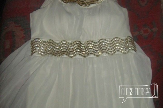 Платье в городе Ленинск-Кузнецкий, фото 1, стоимость: 4 500 руб.