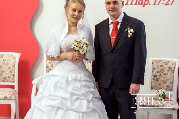 Свадебное платье, фата, болеро, туфли, диадема в городе Барнаул, фото 2, Свадебные платья