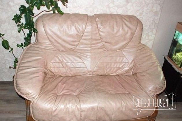 Комплект кожаной мебели в городе Барнаул, фото 1, стоимость: 15 000 руб.