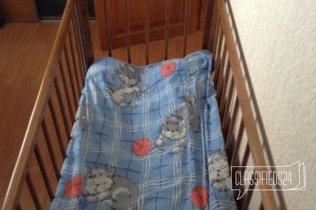 Детская кроватка с комплектом бортов в городе Омск, фото 1, стоимость: 2 000 руб.