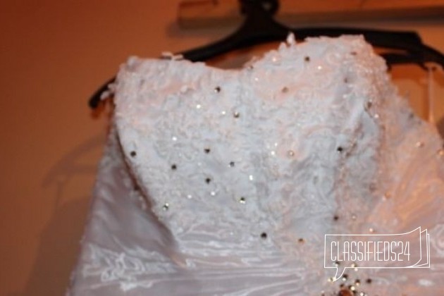 Свадебное платье белое в городе Назарово, фото 2, Свадебные платья