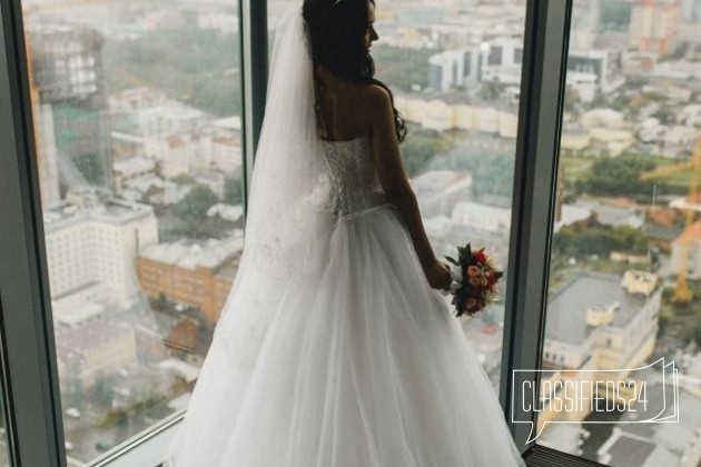 Пдатье свадебное в городе Екатеринбург, фото 1, Свадебные платья