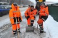 Уборка снега с крыш и участка в городе Лысьва, фото 1, Пермский край