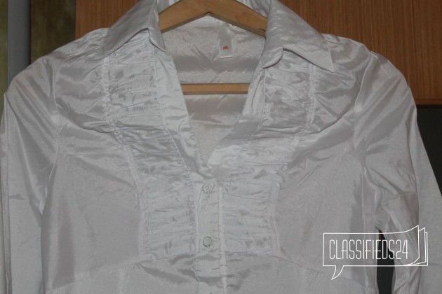 Белая блузка в городе Каменск-Шахтинский, фото 2, Рубашки и блузки