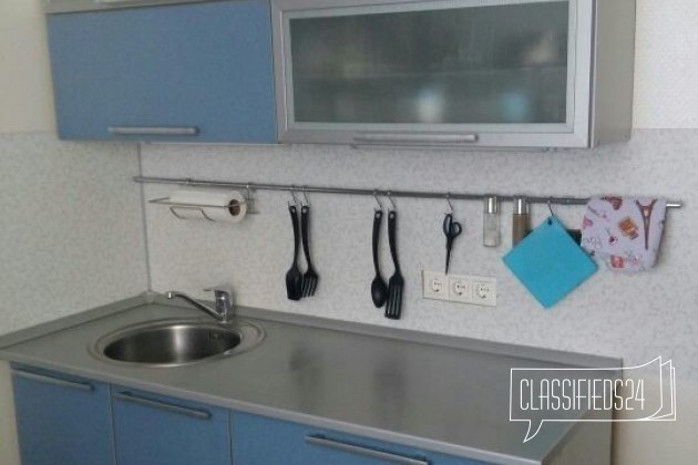Продам кухонный гарнитур синего цвета б/у в городе Воронеж, фото 1, стоимость: 7 000 руб.