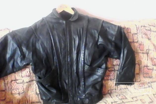 Куртка кожаная в городе Тольятти, фото 1, стоимость: 500 руб.