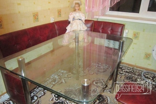 Кухонный уголок и стол в городе Тобольск, фото 1, стоимость: 5 000 руб.