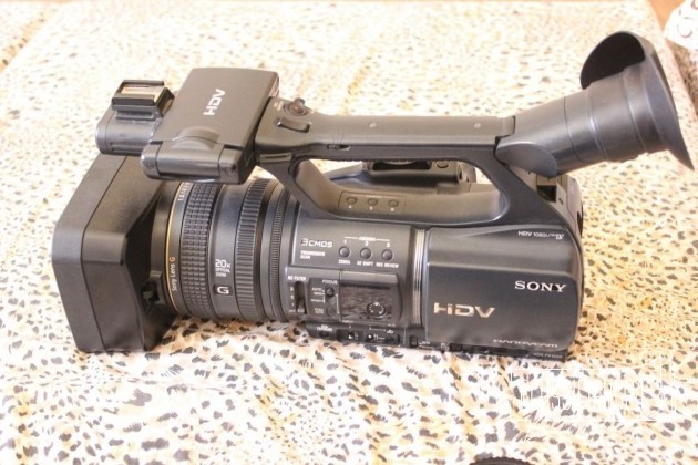 Видеокамера Fx1000e в городе Хасавюрт, фото 1, стоимость: 45 руб.