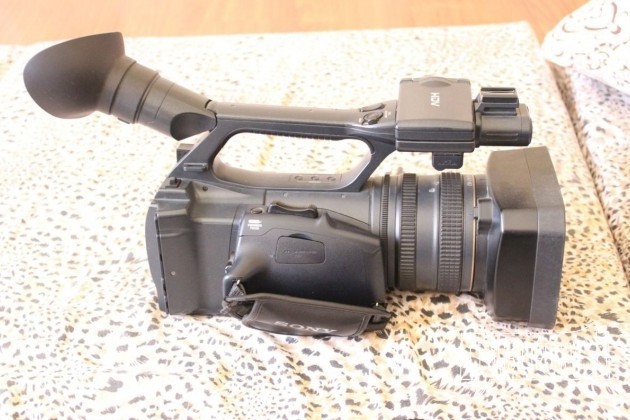 Видеокамера Fx1000e в городе Хасавюрт, фото 2, Прочая ТВ и видеотехника