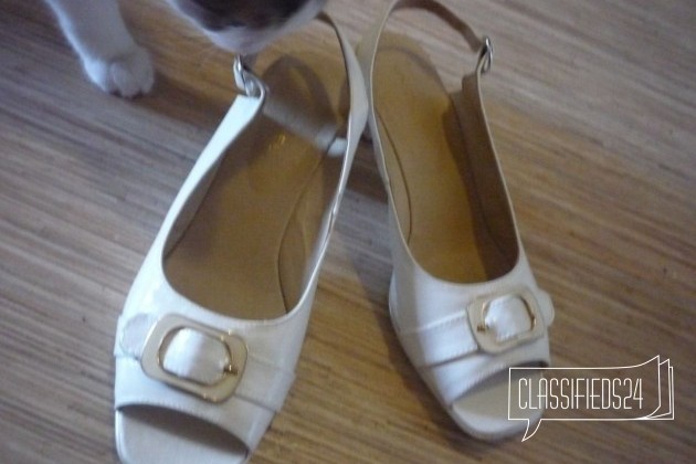 Босоножки белые в городе Челябинск, фото 1, Женская обувь