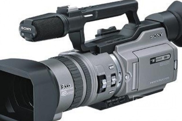 Видеокамера Sony DSR-VX2100E продаётся в городе Нижний Новгород, фото 1, телефон продавца: +7 (950) 611-11-71