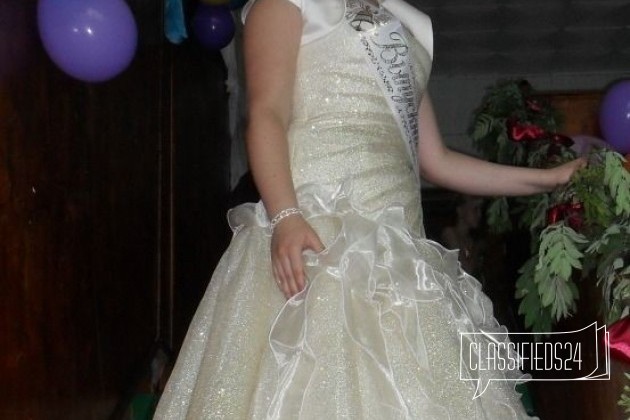 Платье на свадьбу в городе Невель, фото 3, телефон продавца: +7 (911) 697-88-52