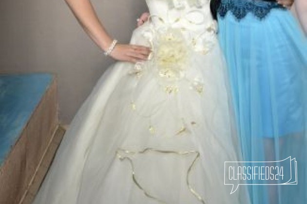 Бальное платье (выпускное) в городе Псков, фото 1, Псковская область