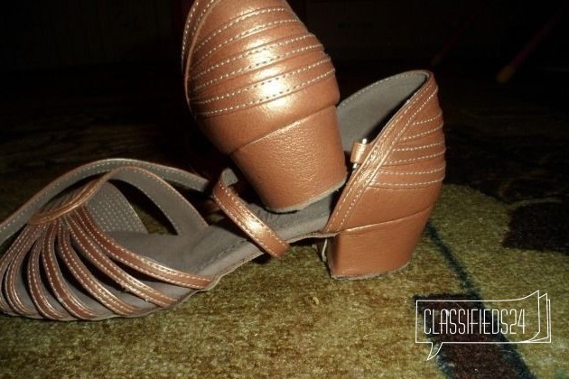 Очень красивы туфельки для бальников в городе Ялуторовск, фото 2, Обувь для девочек