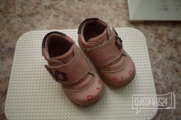 Ботинки, туфли детские в городе Барнаул, фото 1, стоимость: 250 руб.
