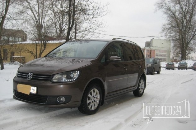 Volkswagen Touran, 2012 в городе Санкт-Петербург, фото 1, телефон продавца: +7 (952) 270-37-34