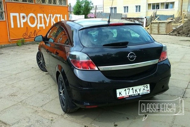 Opel Astra GTC, 2010 в городе Архангельск, фото 4, Архангельская область