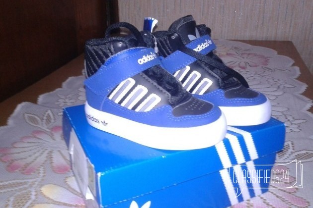 Кроссовки Adidas (новые), оригинал в городе Брянск, фото 1, телефон продавца: +7 (980) 317-61-78