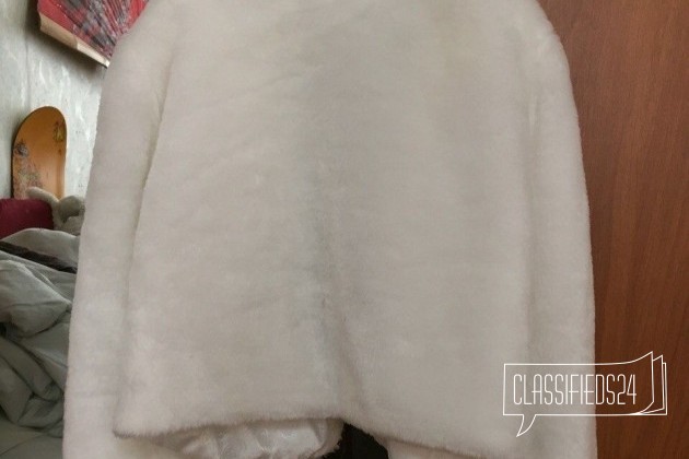 Белая свадебная шубка болеро искуственый мех в городе Москва, фото 3, Свадебные платья