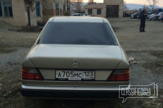 Mercedes-Benz E-класс, 1992 в городе Черкесск, фото 4, телефон продавца: +7 (929) 860-49-01