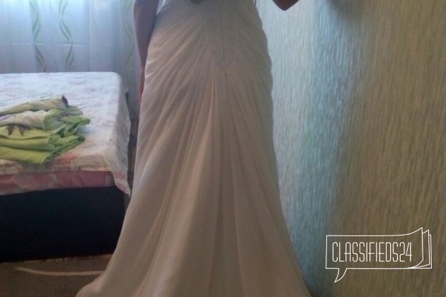 Продается свадебное платье с коротким рукавом в городе Москва, фото 1, телефон продавца: +7 (987) 578-07-47