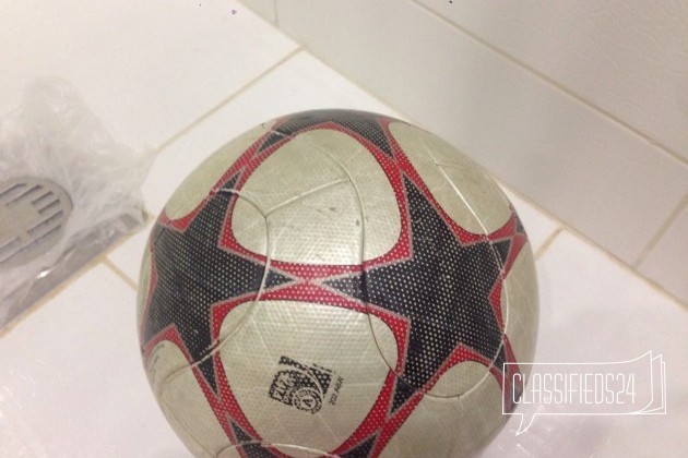 Великолепный мяч Adidas в городе Казань, фото 1, стоимость: 16 000 руб.