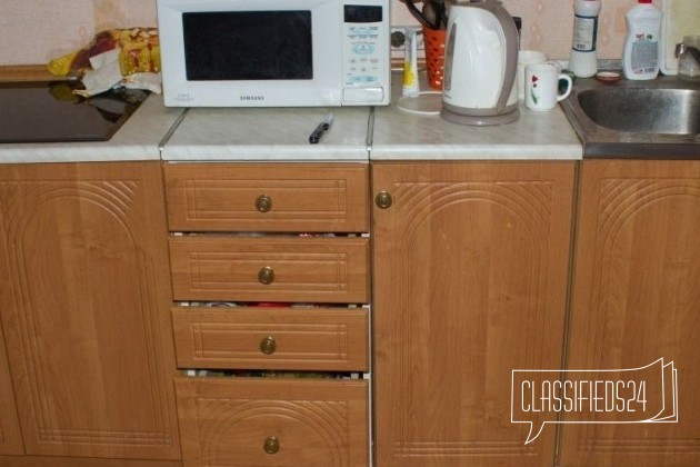 Кухонный гарнитур для молодой семьи б/у в городе Магнитогорск, фото 1, телефон продавца: |a:|n:|e: