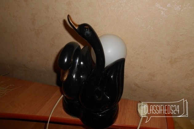 Светильник Чёрные лебеди в городе Сыктывкар, фото 1, стоимость: 500 руб.