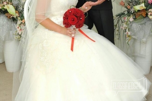 Свадебное платье в городе Саратов, фото 2, телефон продавца: +7 (908) 558-88-11