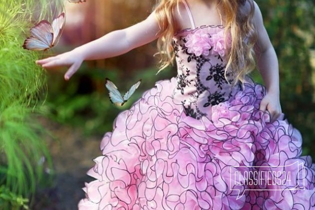 Продам красивое розовое платье с корсетом в городе Чита, фото 3, телефон продавца: +7 (914) 441-76-84