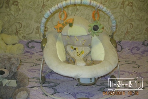 Кресло-качалка для ребенка от 0 до 1 года в городе Балаково, фото 1, телефон продавца: +7 (927) 131-06-49