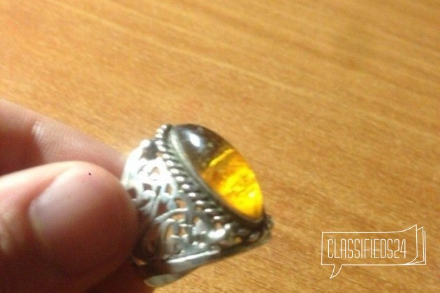 Перстень серебро с янтарём в городе Астрахань, фото 1, стоимость: 800 руб.