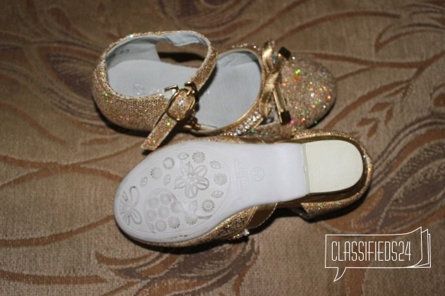 Золотые туфельки в городе Новосибирск, фото 2, Обувь для девочек