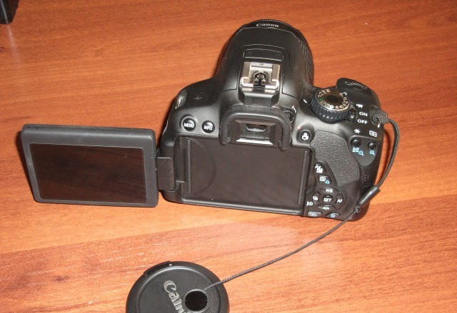 Canon EOS 650D цифрова зеркальная камера в городе Тольятти, фото 1, телефон продавца: +7 (917) 972-21-32