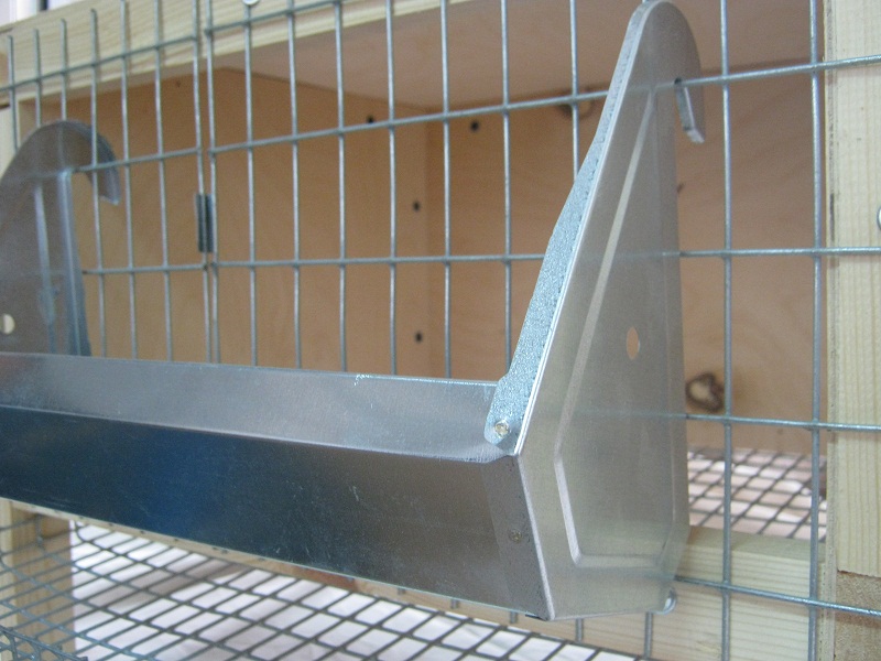 Удобная навесная кормушка для кур, перепелов 100см в городе Обнинск, фото 1, Калужская область