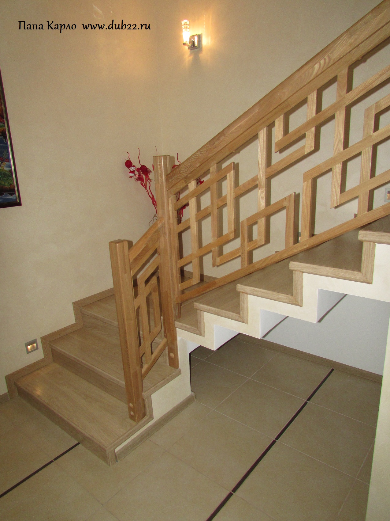 Красивая лестница на второй этаж в городе Барнаул, фото 4, Лестницы и их элементы