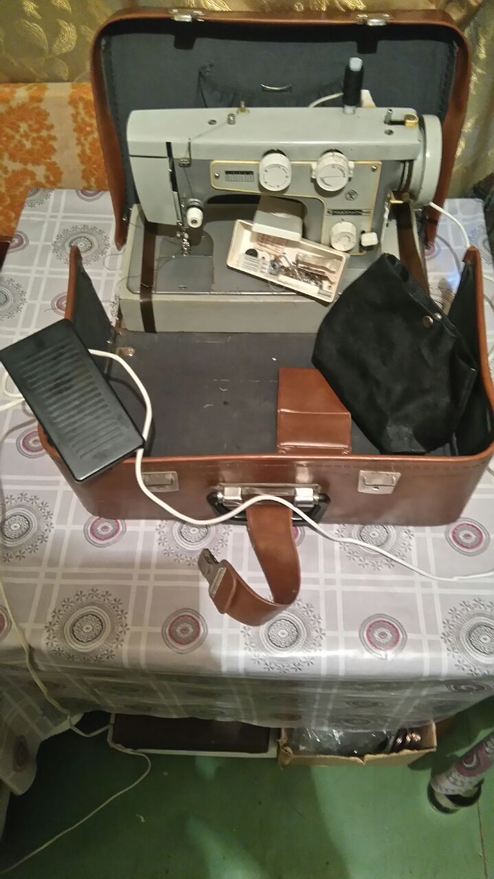 Швейная машинка Подольск-142 в городе Москва, фото 1, телефон продавца: +7 (966) 115-84-67