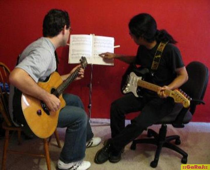Игра на гитаре Чебоксары обучение для детей в городе Чебоксары, фото 1, телефон продавца: +7 (905) 611-31-30
