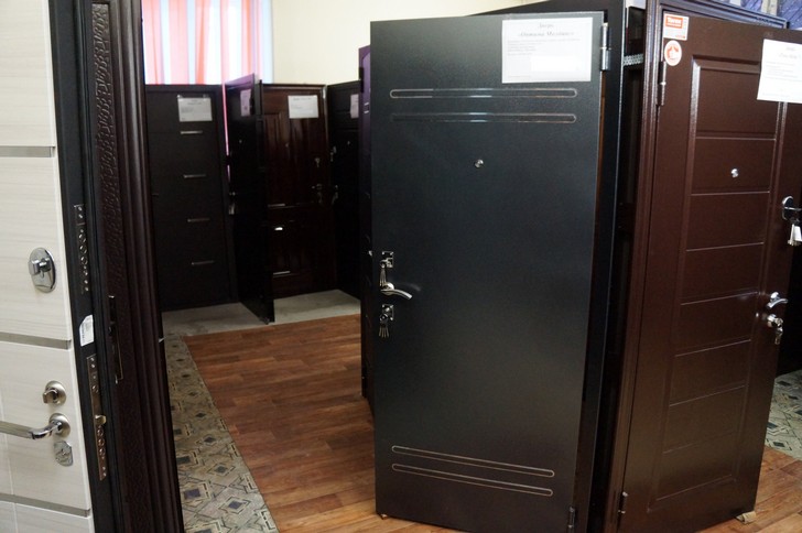 Купить входные и межкомнатные двери в городе Губкин, фото 2, стоимость: 4 500 руб.