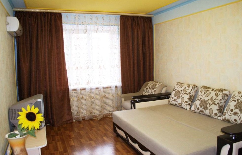 1-квартира за 1500 руб на Лермонтова,26   в городе Шахты, фото 1, Ростовская область