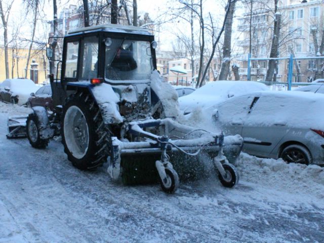 Услуги трактора МТЗ.-уборка снега,подметание дорог в городе Нижний Новгород, фото 1, Нижегородская область