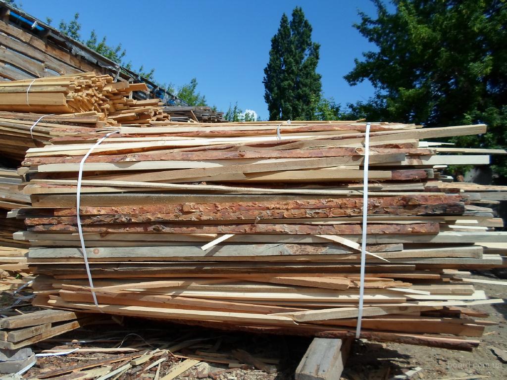 дрова сосновые обрезки  т 464221 Саратов в городе Саратов, фото 1, телефон продавца: +7 (905) 031-81-68