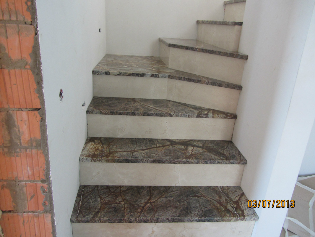 Лестницы и входные группы из натурального камня мрамор гранит. в городе Домодедово, фото 9, стоимость: 2 200 руб.
