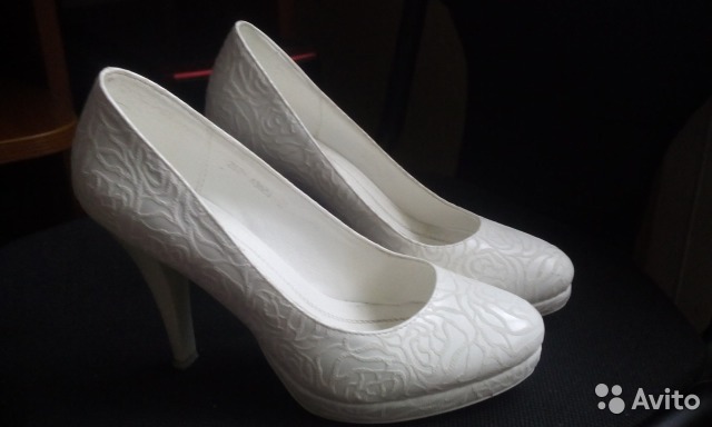 Продам свадебное платье,туфли и накидку в городе Рязань, фото 3, стоимость: 6 000 руб.
