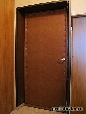 Как утеплить входную дверь дермантином в городе Новосибирск, фото 2, телефон продавца: +7 (993) 026-45-46