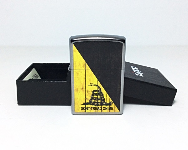 Зажигалка Zippo 29842 Dont Tread on Me Flag в городе Москва, фото 3, стоимость: 3 300 руб.