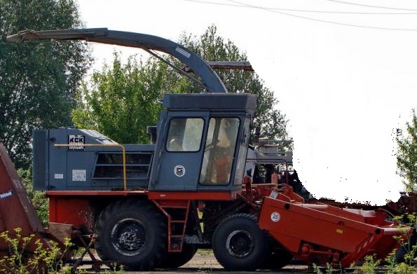 Комбайн самоходный кормоуборочный КСК-100А-3 б/у продаю в городе Вольск, фото 3, Транспорт