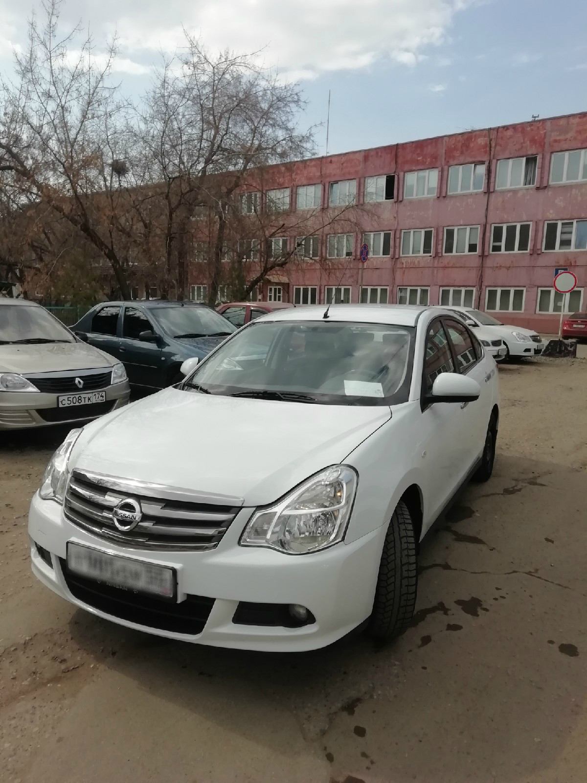 RENAULT SANDERO в аренду с выкупом  в городе Омск, фото 1, телефон продавца: +7 (929) 369-75-58