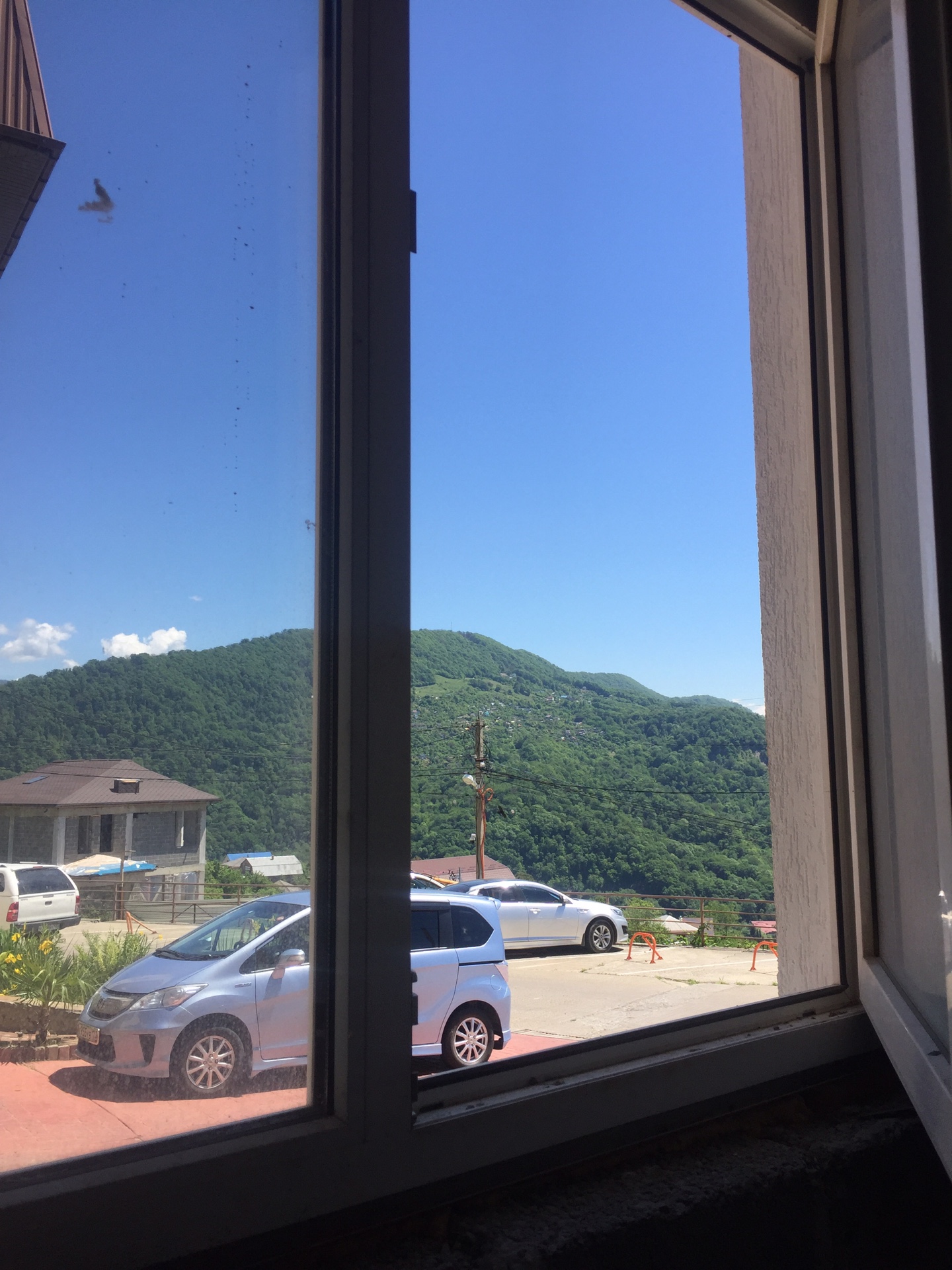 продаем 4 окна с видом на горы в городе Сочи, фото 2, телефон продавца: +7 (918) 622-62-22