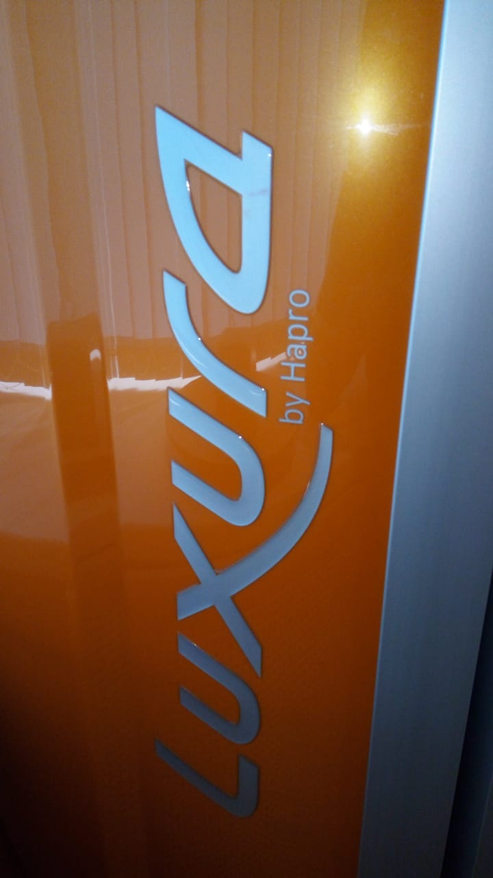 Продаётся вертикальный солярий Luxura V5  в городе Казань, фото 3, Прочие строительные услуги